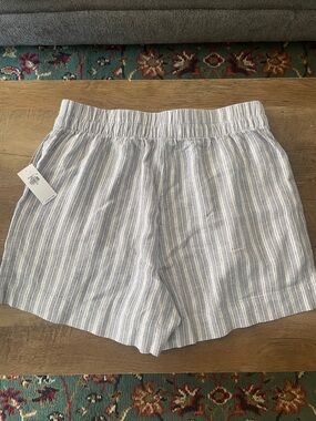 Old Navy Light Blue and White High Waist Women’s Shorts